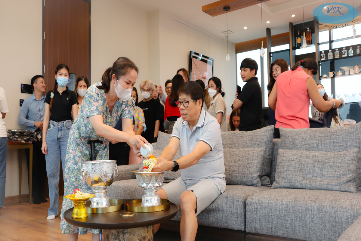 กิจกรรมรดน้ำดำหัว เนื่องใน เทศกาลสงกรานต์ ประจำปี 2567