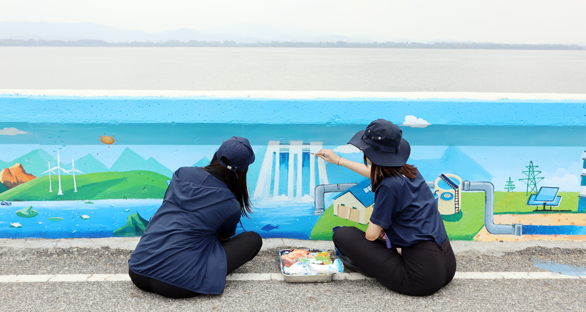 VSK ร่วมกิจกรรม “วาดสีสันบนกำแพงสันเขื่อนบางพระ” จังหวัดชลบุรี